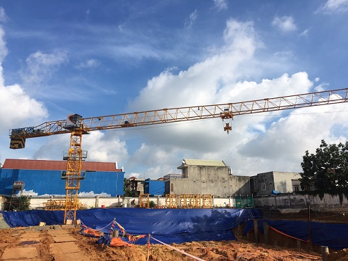 báo giá thuê cẩu tháp theo tải tầm với và thời gian thuê